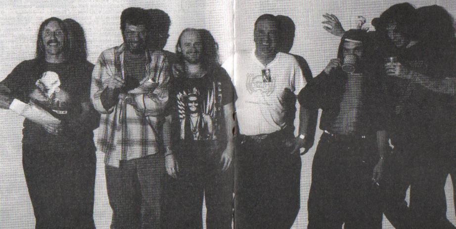 happyfamiliesbw.JPG (77525 bytes)