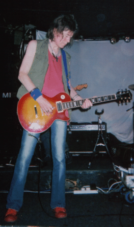 lastnight2.gif (87625 bytes)