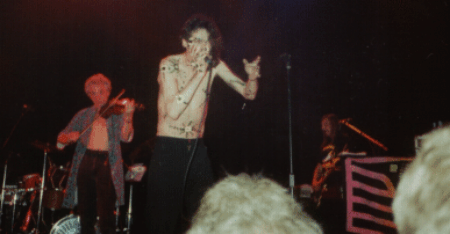 nicklive2.gif (76248 bytes)