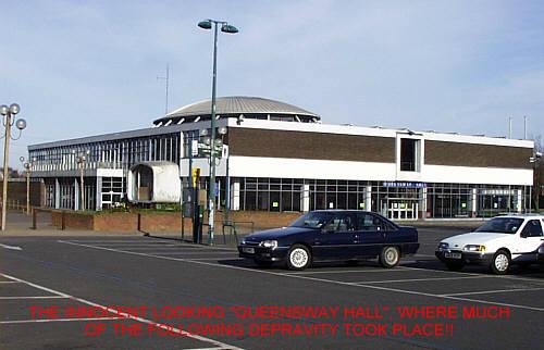 queensway1.JPG (28401 bytes)